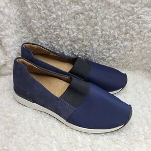 Vionic Cameo Navy suede slip on casual‎ sneaker 8.5